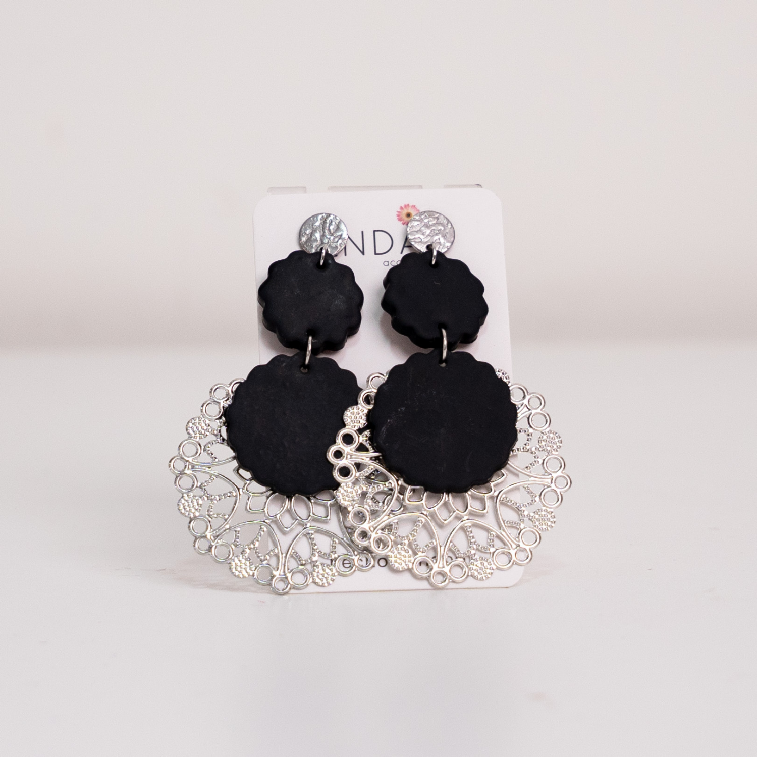 Aretes Maja grande negro