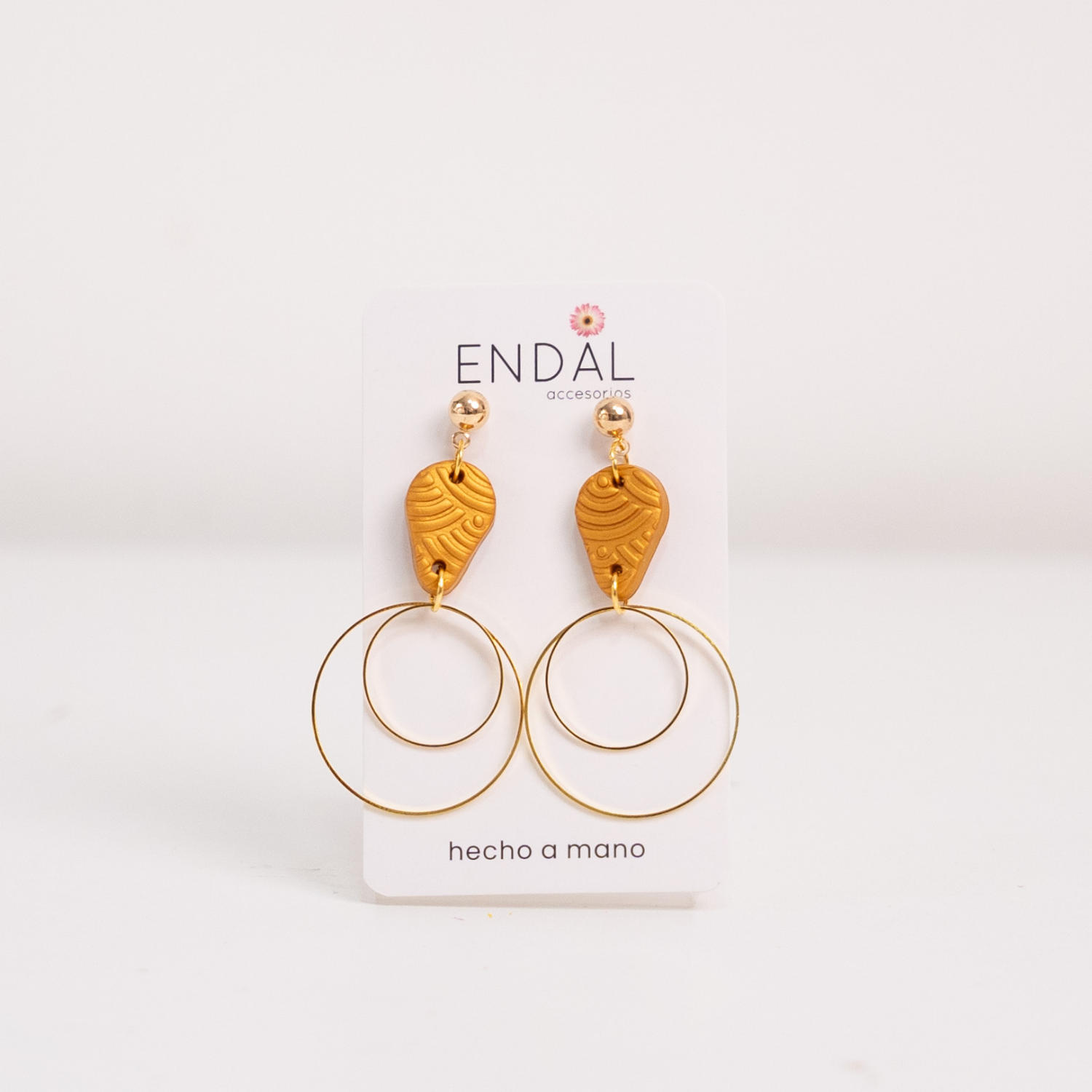 Aretes Dana oro